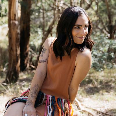 048 – Julia Hogarth on Intentionality in Business and Social Media, and the Magic Dark of Grief