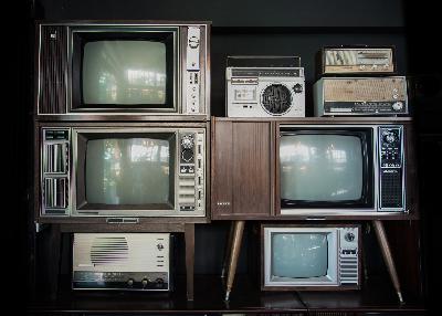 Episode 10: Around the Small Screen