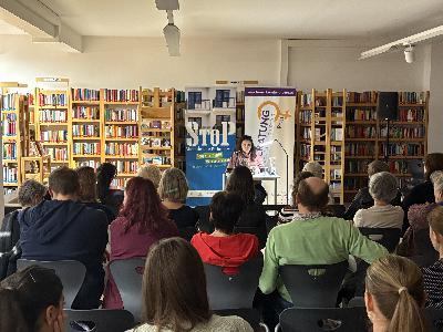 Lesung „No more Bullshit“ – sexistische Stammtischparolen besser kontern mit Melinda Tamás