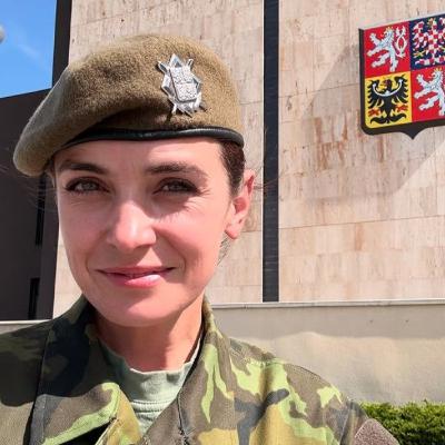 Herečka Haváčová: Někdy jsem si na cvičišti říkala, jestli bych spíš neměla držet v ruce mimino