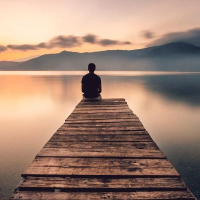 Aquí y Ahora - R Aquí y Ahora - R