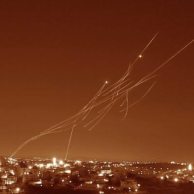 אישה מממ"ד אחר
