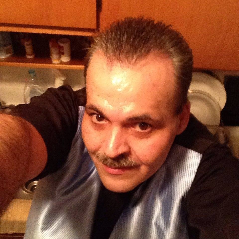Pastor y Profeta Jose Manuel Perez  https://www.facebook.com/Perezpastorjoseradioelreytella