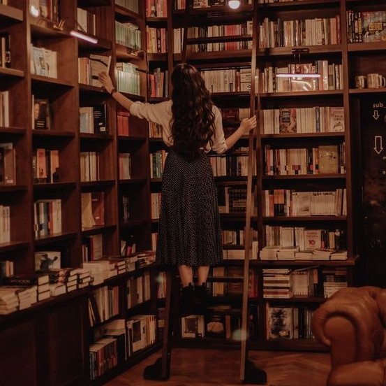 Narra📚🙋🏻‍♀️by Zahra Mohammadi