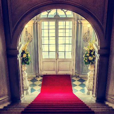 The Home Squad: Adding Luxury to your Home