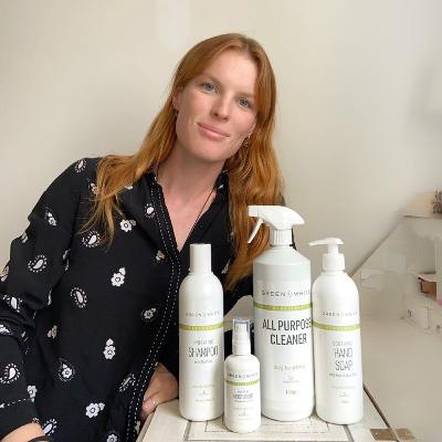 Reduction Raider breaks bread with Maya of Green N White Reduction Raider breaks bread with Maya of Green N White