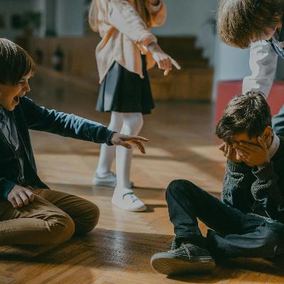Não é brincadeira, é bullying: quando é necessário o alerta nas escolas! Não é brincadeira, é bullying: quando é necessário o alerta nas escolas!
