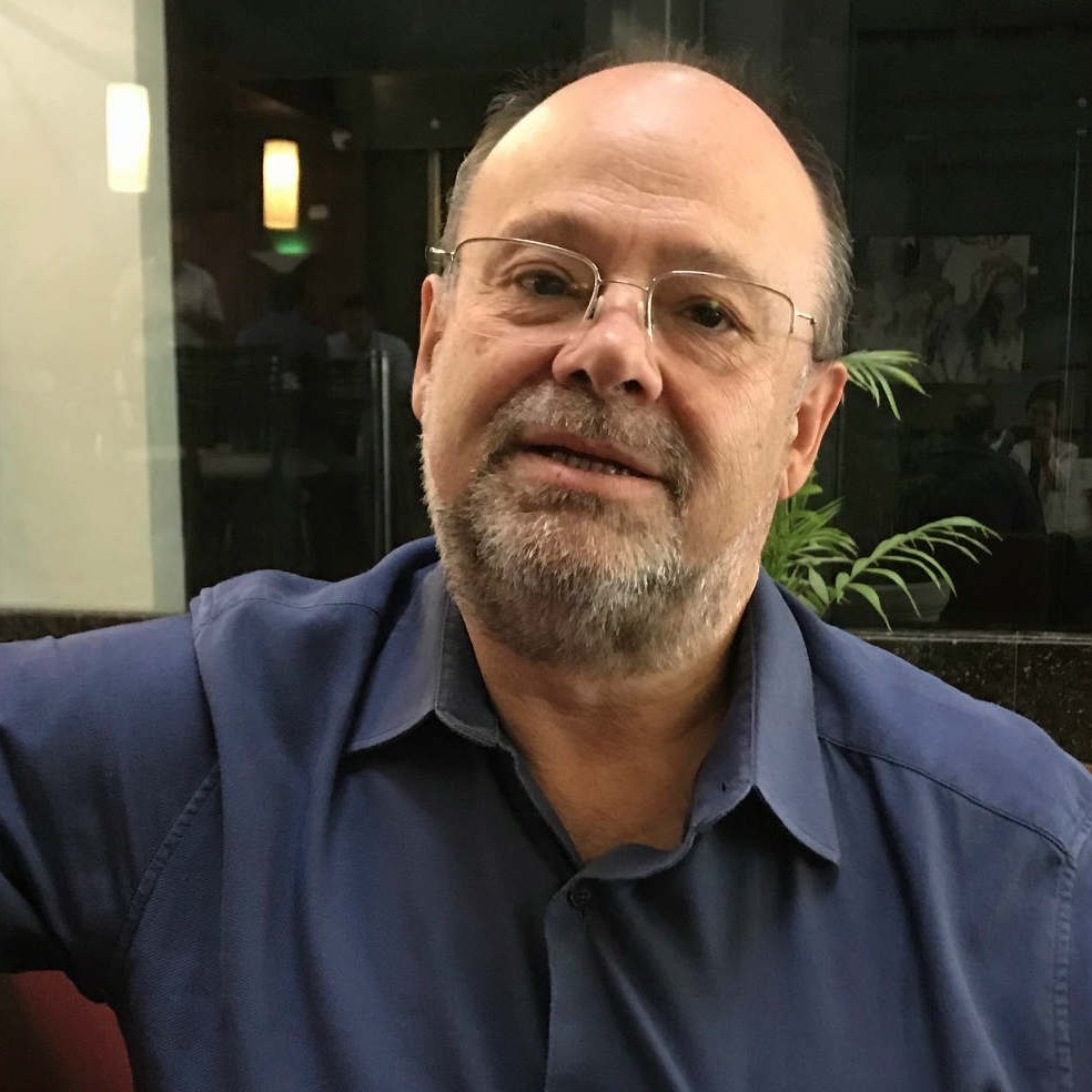 Osvaldo Bertolino - O outro lado da notícia