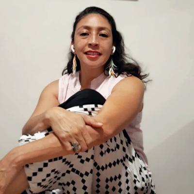 Sobre el suelo pélvico y el cuerpo con Ayari Díaz