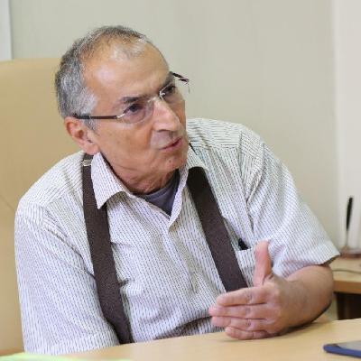 گفتگو من با صادق زیباکلام در مردم سالاری