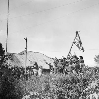 S8 Ep236: THE ACCIDENTAL COLONIZATION OF AUSTRALIA Colleague Professor Richard Bell. Professor Richard Bell concludes, recounting the story of convict William Murray and the accidental selection of Australia as a penal colony following the loss of the American colo