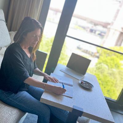 Transform Your Money Mindset Today with Scarlett Stanhope, the Biz Hippie