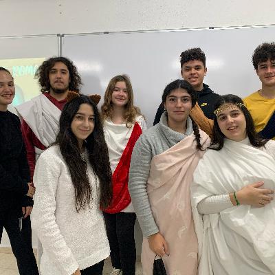 Este muerto está muy vivo