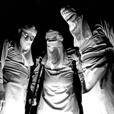 4 - Womb Raider 4 - Womb Raider