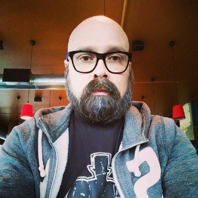 Беседа с директором факультета "Медиа" университета "Синергия" Александром Анучкиным Беседа с директором факультета "Медиа" университета "Синергия" Александром Анучкиным