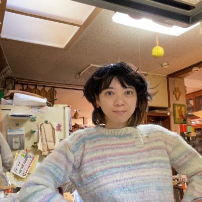 【vol.90】“子育ての「べき」を手放そう”　迷いながらも「うちはうち」を大切に／エッセイスト・漫画家 しまおまほさん