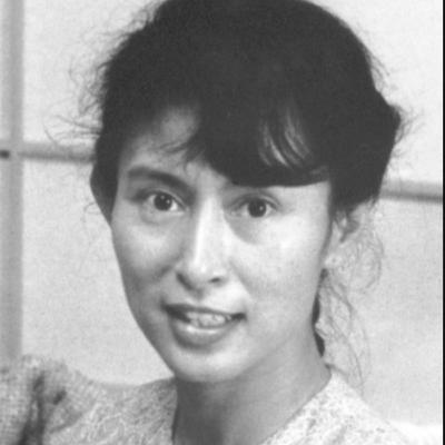 Aung San Suu Kyi - Lady of No Fear (Full Documentary) Aung San Suu Kyi - Lady of No Fear (Full Documentary)