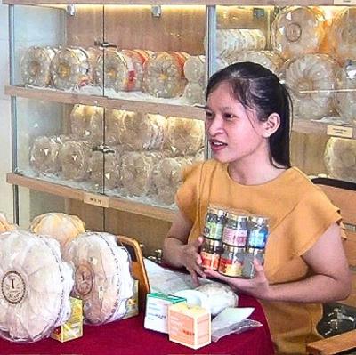 Nông dân miền Tây rộn rịp mua bán nông sản trực tuyến Nông dân miền Tây rộn rịp mua bán nông sản trực tuyến