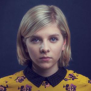What motivated Aurora to write "Under Stars"