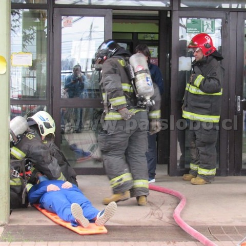 Exitoso simulacro de Bomberos en recinto asistencial episode artwork