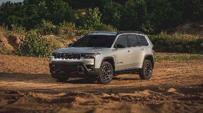 2026 Jeep Cherokee & Mazda CX-5 First Drives, BMW M2 CS Track Test