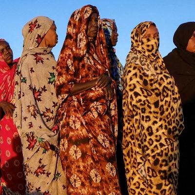 Thousands flee violence in Sudan: Refugees face food shortages, uncertainty