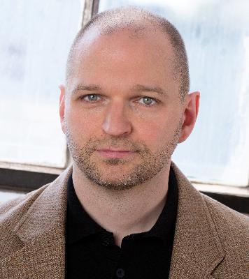 Erik Lurhrs - Linked In For Business Interview Erik Lurhrs - Linked In For Business Interview