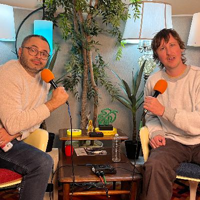 Joe Mande visits the Buffet
