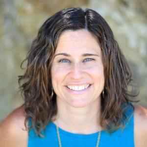 Episode 7 w/ Jennifer Miskov Episode 7 w/ Jennifer Miskov