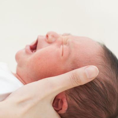 DỖ BÉ 2 TIẾNG VẪN KHÔNG NGỦ? Mẹ Cần Biết Điều Này Ngay! (Ngày vs. Đêm)