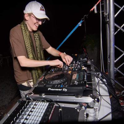 Lucid Lou- Creative Process, Seeking Discomfort, and Finding Connection