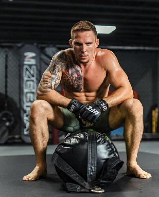Evan Elder talks with @CombatSportsHQ