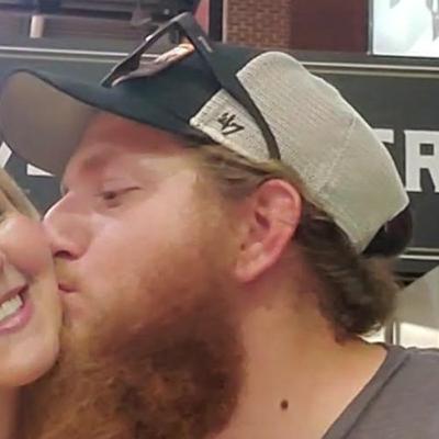 Kissing Jimmys Girl