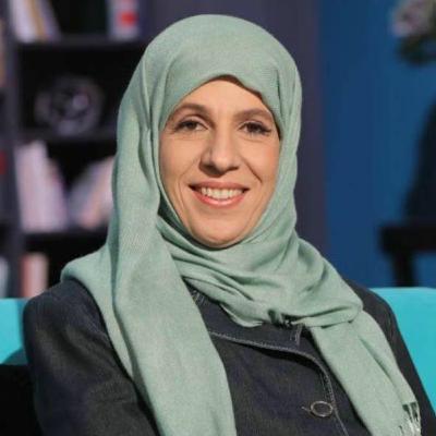 EP 16 - Abida Azem كيفية إدارة الوقت مع وجود الأطفال و الكيل بمكيالين في مجتمعاتنا مع عابدة العظم