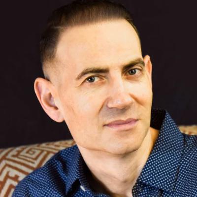 L.A. Based writer/blogger/proud father of 2 Lane Igoudin is my special guest with “A Family, Maybe”!