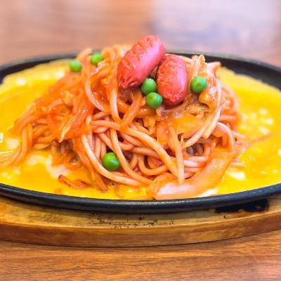 昭和レトロ喫茶の味!名古屋独自の食文化「鉄板スパ(イタリアン)」の発祥秘話。アツアツじゅうじゅうの魅力に迫る。(ep.23) 昭和レトロ喫茶の味!名古屋独自の食文化「鉄板スパ(イタリアン)」の発祥秘話。アツアツじゅうじゅうの魅力に迫る。(ep.23)