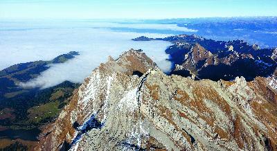 Zwischen Zollpolitik und Zukunftstrends – Schweizer Aktienkonferenz Zwischen Zollpolitik und Zukunftstrends – Schweizer Aktienkonferenz