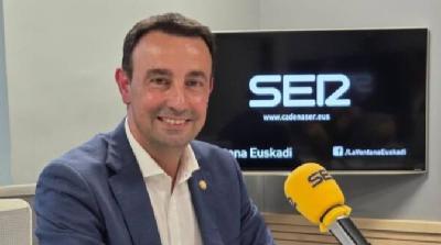 Mikel Torres: "Había reticencias con algún secretario de Estado para transferir el paro a Euskadi, pero ya estamos más cerca del acuerdo"