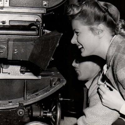 S8 Ep166: Infrastructure Booms and Business Exoduses in the West: Colleague Jeff Bliss reports that high-speed rail construction from Los Angeles to Las Vegas is accelerating in anticipation of the 2028 Olympics, while the Boring Company expands tunnel networks; co S8 Ep166: Infrastructure Booms and Business Exoduses in the West: Colleague Jeff Bliss reports that high-speed rail construction from Los Angeles to Las Vegas is accelerating in anticipation of the 2028 Olympics, while the Boring Company expands tunnel networks; co