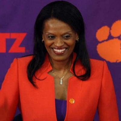 S4 Ep. 1 Esteemed Collegiate Women's Basketball Coaching Great "Audra Smith" S4 Ep. 1 Esteemed Collegiate Women's Basketball Coaching Great "Audra Smith"