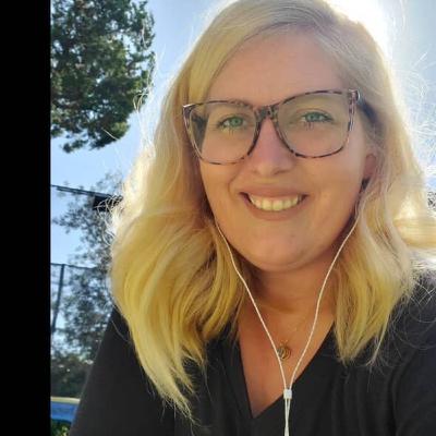 S2 E49: Called to Serve, Period: A Conversation with Dr. Jessica Spence Moss on Interfaith, Faith Development, and the Power of Discomfort S2 E49: Called to Serve, Period: A Conversation with Dr. Jessica Spence Moss on Interfaith, Faith Development, and the Power of Discomfort