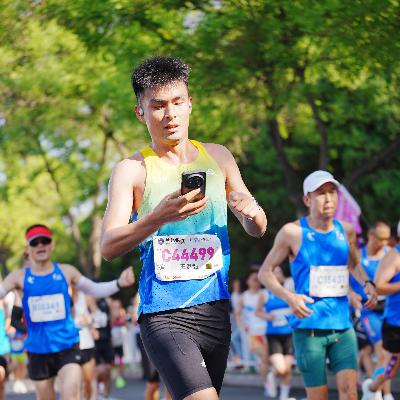 氛围可能是国内最好的马拉松，兰州马拉松感受