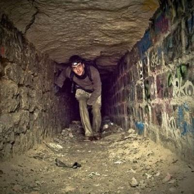 Anecdote du Globe: “Une nuit en enfer...dans les Catacombes" (Cédric de Paris)