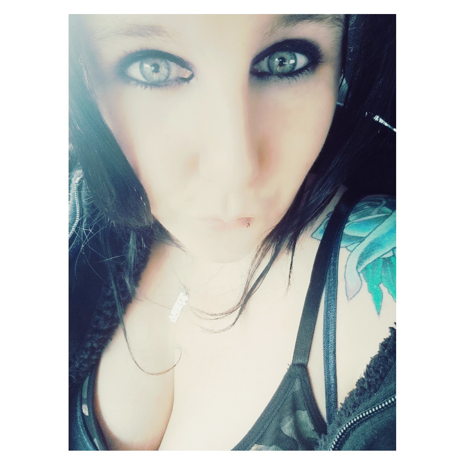 MandeeMess's Channel