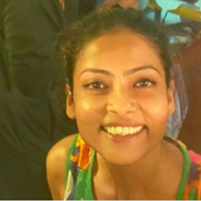 Be it on stage singing, or cooking out of a Cloud Kitchen. This home chef from Kolkata has done it all. Nandini Deb on Foodocracy For Her Be it on stage singing, or cooking out of a Cloud Kitchen. This home chef from Kolkata has done it all. Nandini Deb on Foodocracy For Her