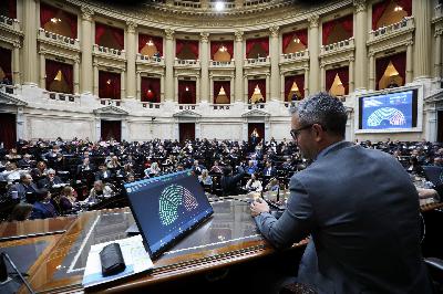 Diputados rechazó los decretos contra organismos estatales y aprobó los proyectos para el Garrahan y las universidades Diputados rechazó los decretos contra organismos estatales y aprobó los proyectos para el Garrahan y las universidades