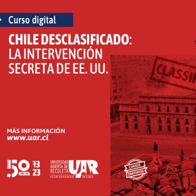 Richard Nixon habla por teléfono con Henry Kissinger