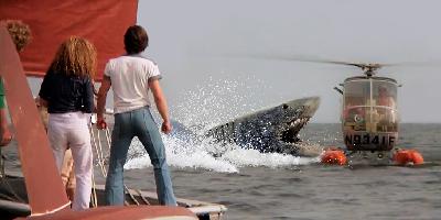 Jaws 2 (1978) Jaws 2 (1978)
