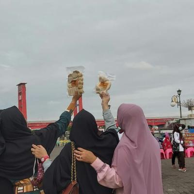 Bukan Kartini yang Feminis