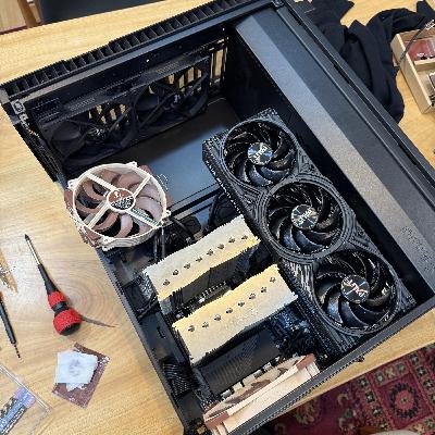 11/8 GPU（グラフィックボード）が大きすぎてケースに入らないのでケース前方に縦に設置する